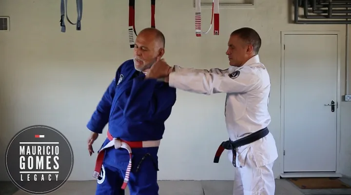 Rear Strangle Defence